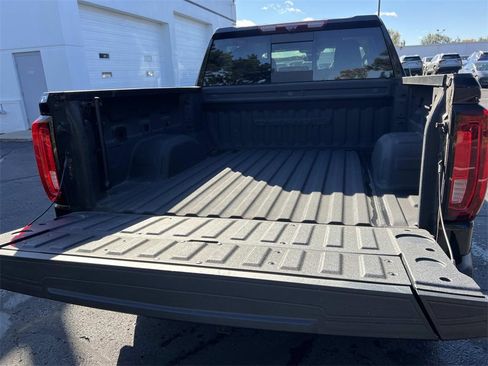 Used 2024 GMC Sierra 1500 Denali w/ Technology Package image 10