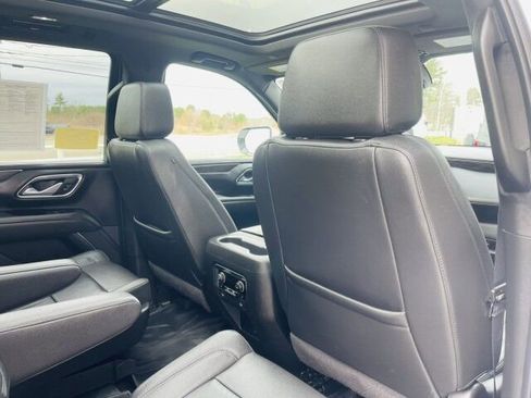 Used 2024 Chevrolet Tahoe Z71 w/ Luxury Package image 17