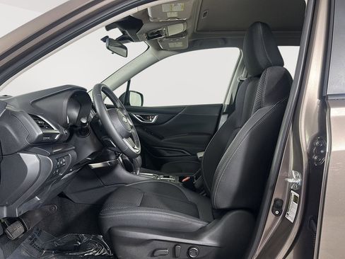 Certified 2024 Subaru Forester Premium AWD/4WD image 5