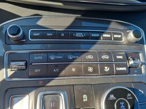 Used 2023 Hyundai Santa Fe SEL image 21