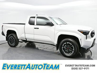 Used 2025 Toyota Tacoma SR w/ Towing Package