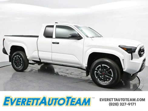 Used 2025 Toyota Tacoma SR w/ Towing Package image 1