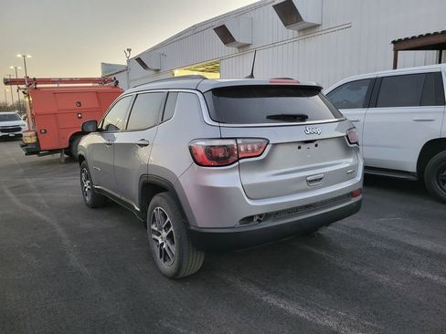 Used 2018 Jeep Compass Latitude w/ Popular Equipment Group image 15