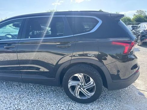Used 2022 Hyundai Santa Fe SE FWD image 9