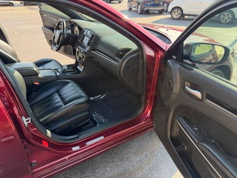 Used 2019 Chrysler 300 S w/ 300S Premium Group RWD image 21