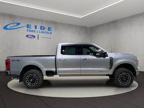 Used 2023 Ford F350 Platinum AWD/4WD image 7