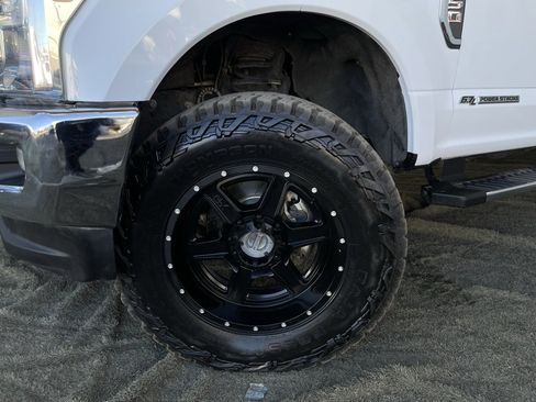 Used 2018 Ford F250 XLT image 14