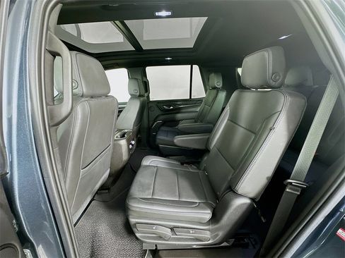 Used 2021 GMC Yukon Denali w/ Denali Premium Package image 25