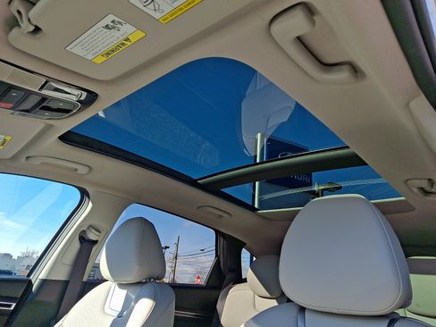 Certified 2023 Hyundai Tucson Limited w/ Cargo Package image 14