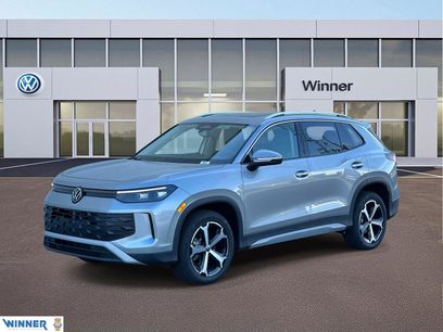 New 2026 Volkswagen Tiguan SE