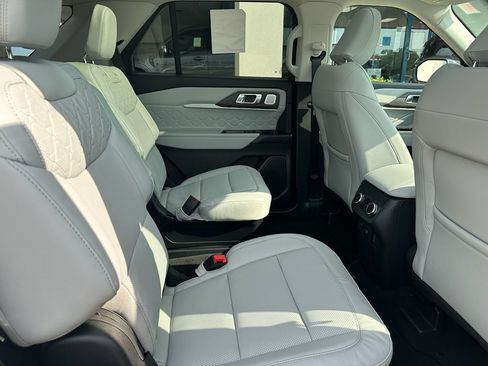 New 2026 Ford Explorer Platinum w/ LUX Leather Package AWD/4WD image 33
