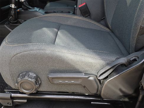 Used 2025 Jeep Wrangler Sport image 25