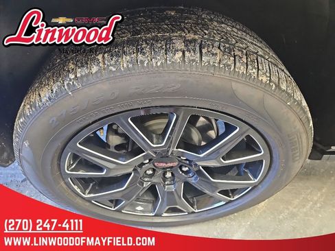 Used 2023 GMC Yukon Denali AWD/4WD image 8