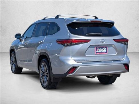 Used 2020 Toyota Highlander Platinum AWD/4WD image 8