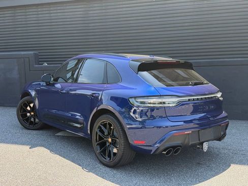 Certified 2025 Porsche Macan GTS AWD/4WD image 3