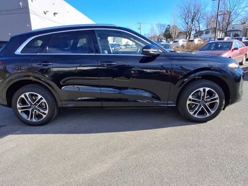 Certified 2025 Audi Q5 Premium Plus w/ Premium Plus image 9