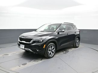 Used 2022 Kia Seltos EX video 1