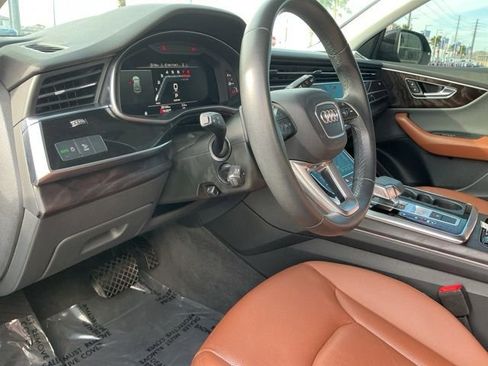 Used 2022 Audi Q8 Premium Plus image 16