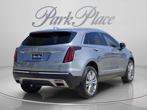 Used 2024 Cadillac XT5 Premium Luxury FWD image 5