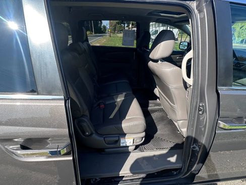Used 2013 Honda Odyssey EX-L image 24