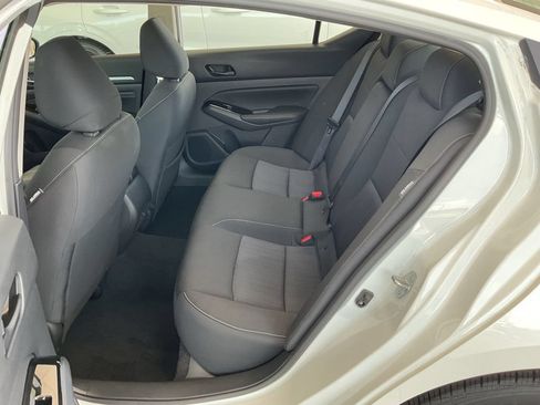 Used 2023 Nissan Altima 2.5 SV w/ SV Premium Package AWD/4WD image 21