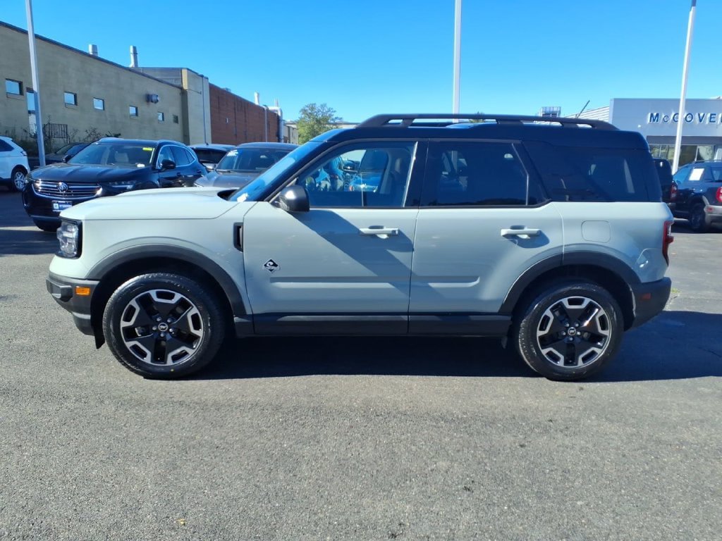 Used 2023 Ford Bronco Sport Outer Banks w/ Tech Package AWD/4WD image 9