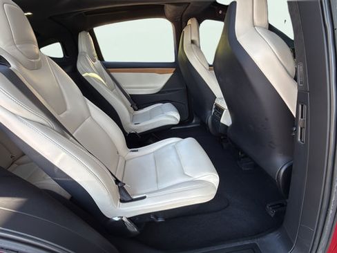 Used 2019 Tesla Model X Performance AWD/4WD image 33