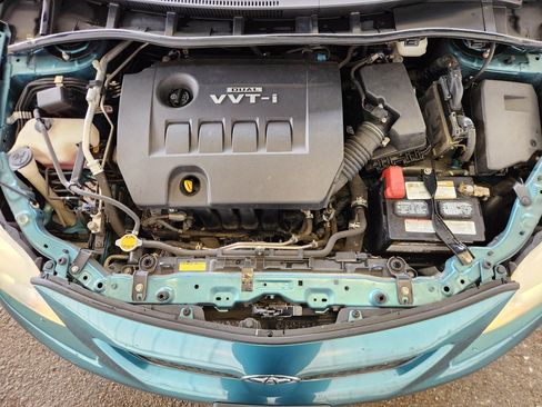 Used 2010 Toyota Corolla LE FWD image 17