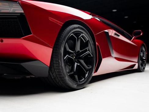 Used 2014 Lamborghini Aventador LP 700-4 image 73