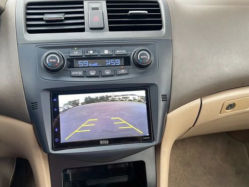 Used 2005 Honda Accord EX-L image 16
