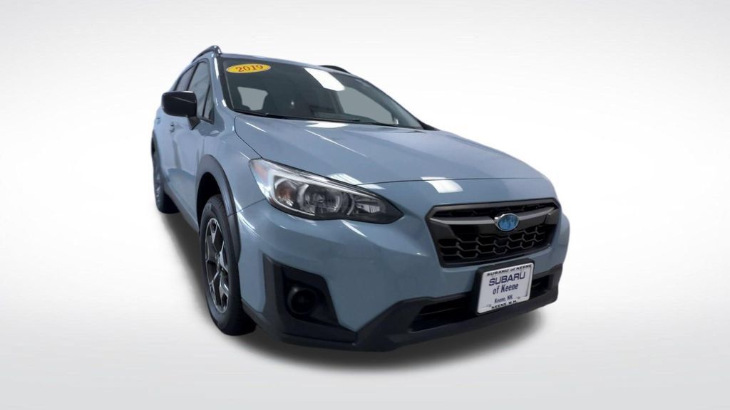 Used 2019 Subaru Crosstrek 2.0i AWD/4WD image 2