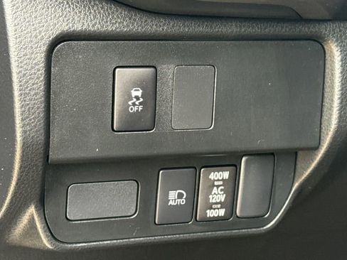 Used 2022 Toyota Tacoma TRD Sport w/ TRD Premium Sport Package AWD/4WD image 21