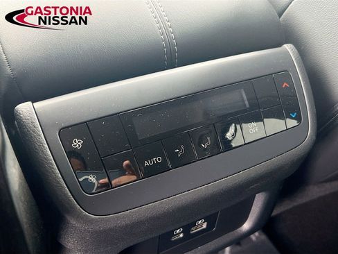 Used 2024 Nissan Pathfinder SL w/ Cargo Package image 35