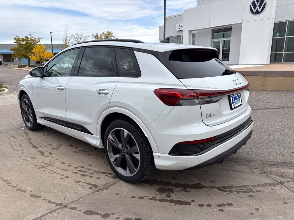 Used 2024 Audi Q4 e-tron Premium Plus w/ Premium Plus AWD/4WD image 3