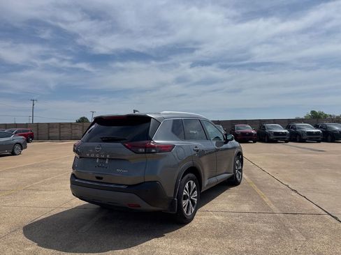 Used 2022 Nissan Rogue SV w/ SV Premium Package AWD/4WD image 19