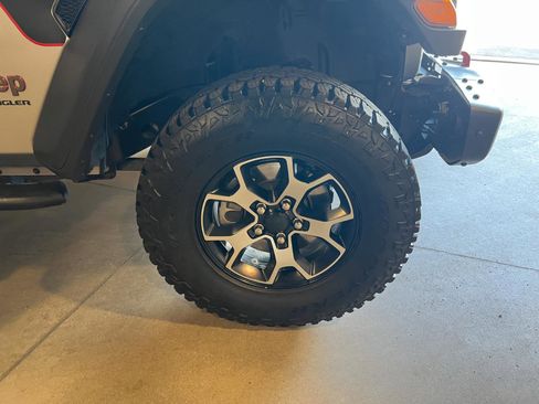 Used 2018 Jeep Wrangler Rubicon AWD/4WD image 27