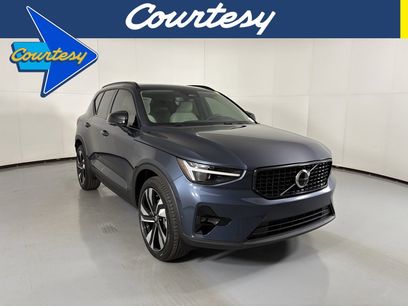 New 2026 Volvo XC40 B5 Ultra w/ Climate Package