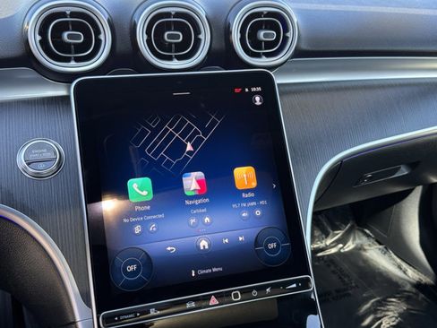 New 2025 Mercedes-Benz C 300 Sedan image 10