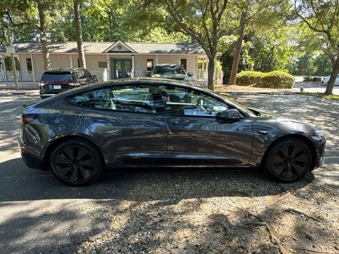 Used 2025 Tesla Model 3 Long Range RWD image 6