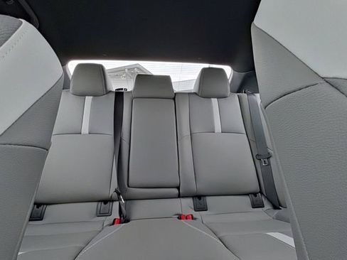Used 2025 Toyota Camry SE FWD image 25