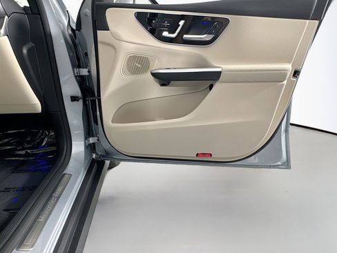 New 2026 Mercedes-Benz GLC 300 image 23