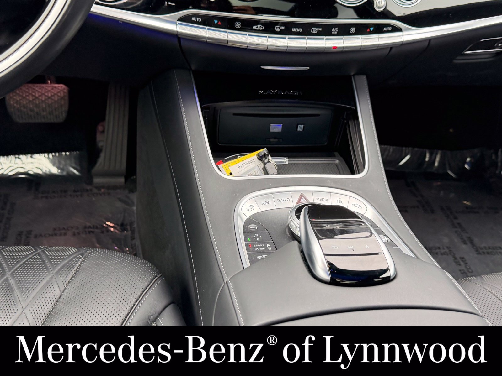 Used 2017 Mercedes-Benz Maybach S 550 4MATIC image 24