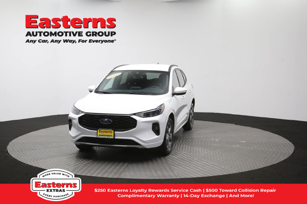 Used 2023 Ford Escape ST-Line Select AWD/4WD image 54