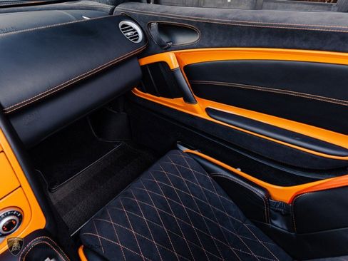 Used 2009 Mercedes-Benz SLR image 14