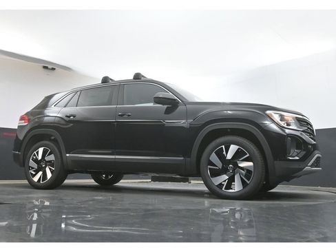 New 2026 Volkswagen Atlas Cross Sport SEL AWD/4WD image 36