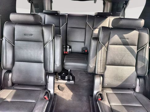 Used 2023 Cadillac Escalade Sport AWD/4WD image 25