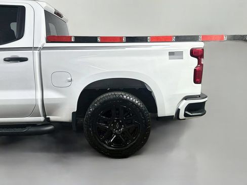 Used 2026 Chevrolet Silverado 1500 Custom w/ Turbomax Blackout Package RWD image 38
