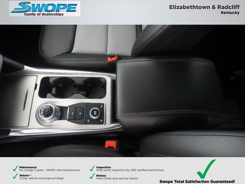 Used 2024 Ford Explorer XLT w/ Equipment Group 202A image 26