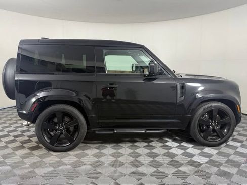 Used 2024 Land Rover Defender 90 V8 AWD/4WD image 10