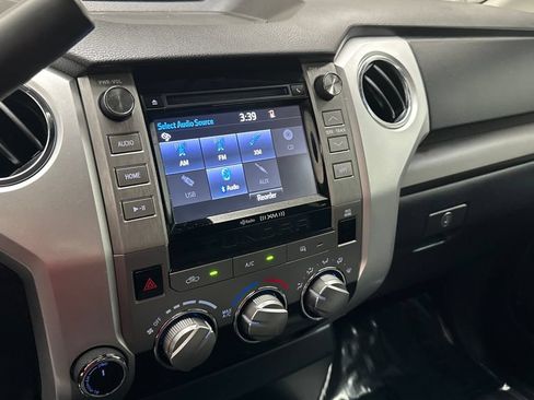 Certified 2019 Toyota Tundra SR5 AWD/4WD image 12